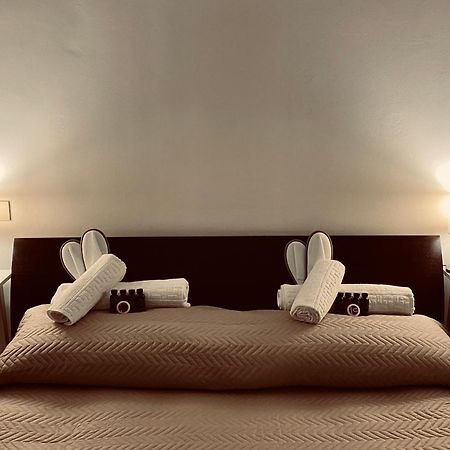Palazzo Pia Rooms Valdragone Екстериор снимка