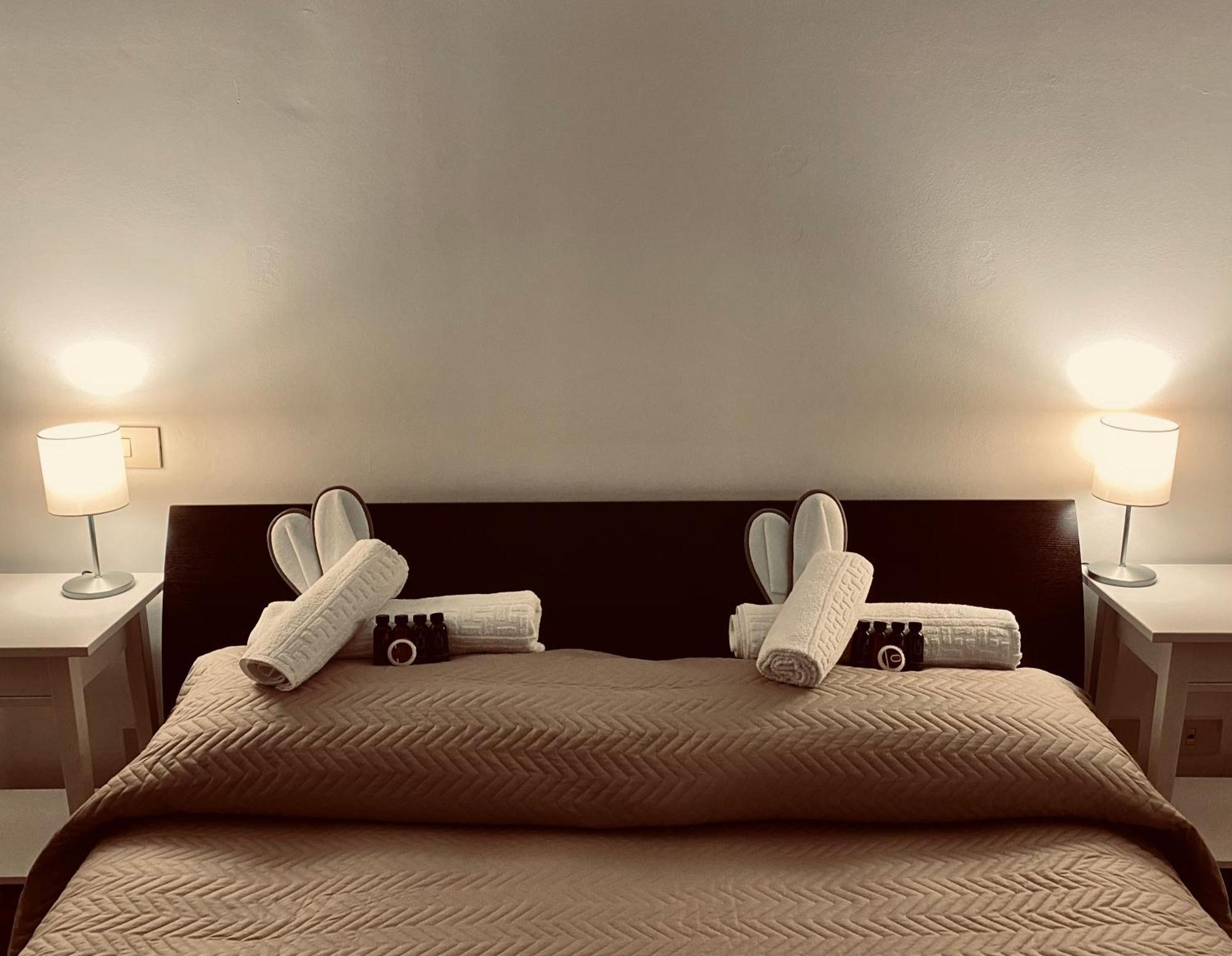 Palazzo Pia Rooms Valdragone Екстериор снимка